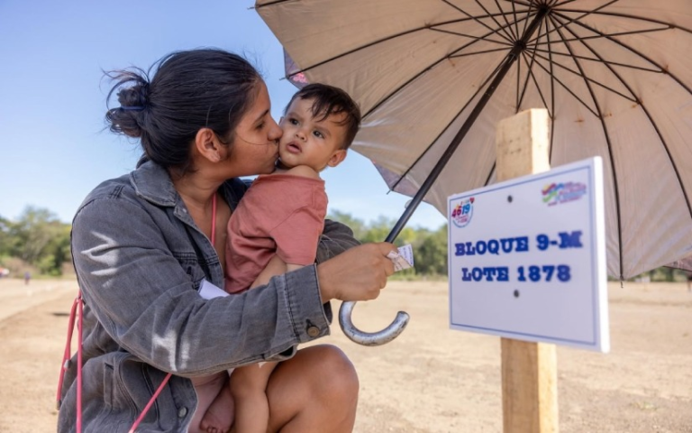 Gobierno entregará 250 lotes a familias en Villa Esperanza