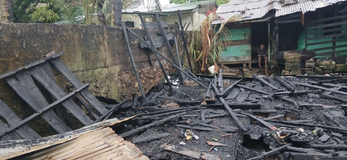 Mujer y su pequeña hija escapan de morir en voraz incendio en Bluefields