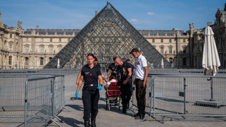 Ola de calor en Francia deja más de 90 muertos por ahogamiento