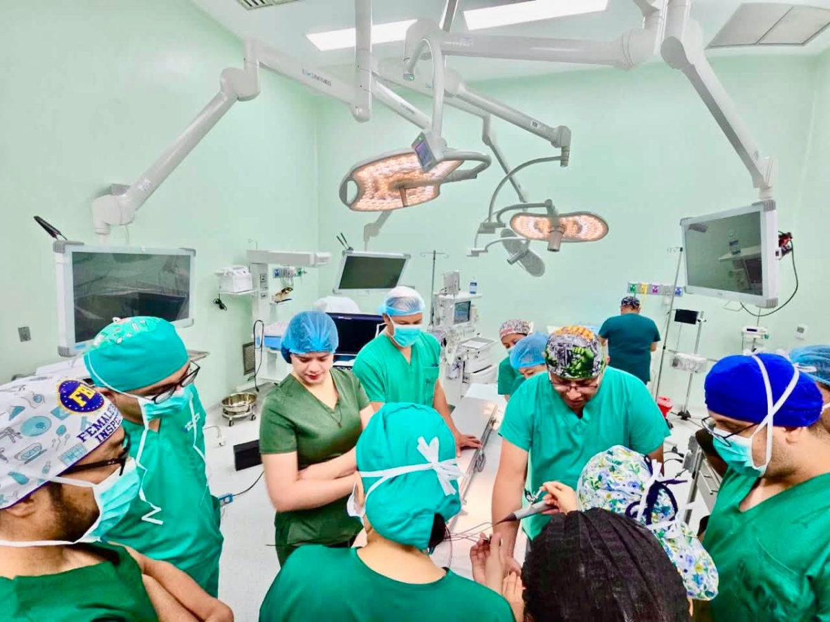 Cirugía fetal 338 salva a madre y gemelos en Managua