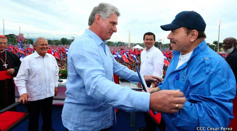 Miguel Díaz-Canel junto al Comandante Daniel Ortega en Managua