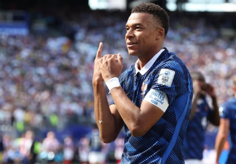 Kylian Mbappé supera a Lionel Messi en la tabla de goleadores