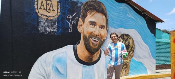 Artista caraceño restaura mural de Lionel Messi en Jinotepe en pleno ambiente mundialista