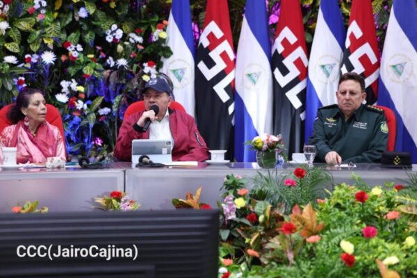 Reformas Constitucionales buscan fortalecer la Paz y la Soberanía Nacional, destaca Copresidente Daniel en acto del 47 aniversario de la Fuerza Aérea y Antiaérea