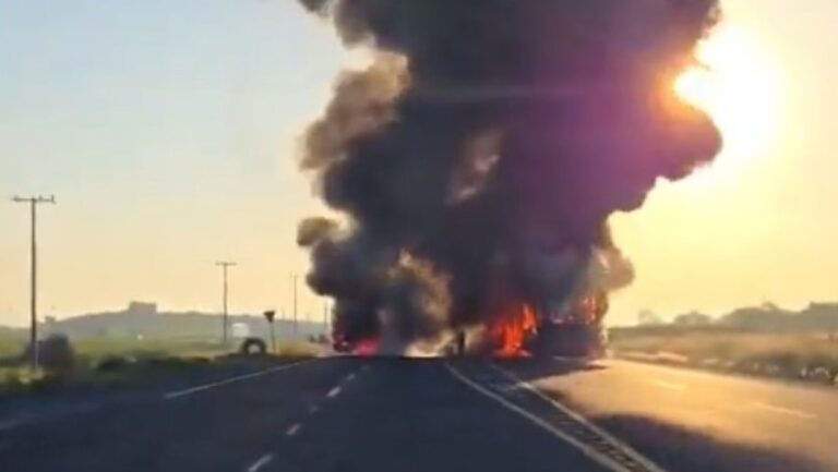 Violencia en Michoacán: Narcobloqueos y autos quemados tras operativo contra «El Tío Lako», líder del CJNG