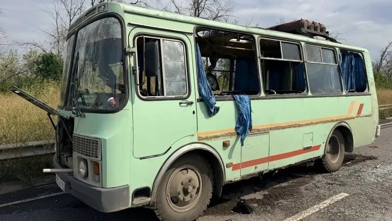 Ataque ucraniano contra autobús civil deja 9 muertos en la región de Lugansk