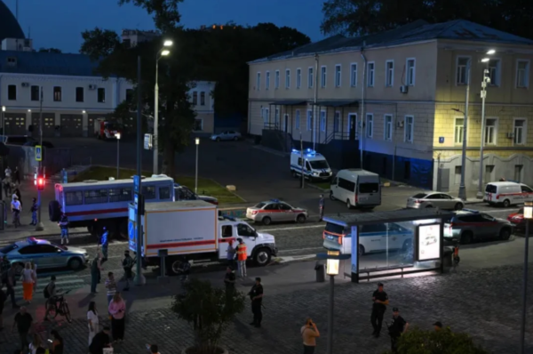 Al menos 3 muertos y 21 heridos en un atentado en un restaurante de Moscú