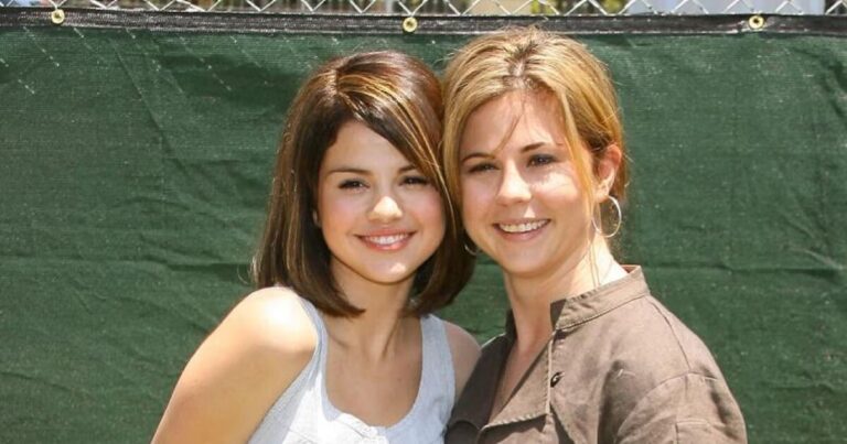Selena Gomez enfrenta demanda por presunto fraude relacionada con Wondermind