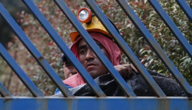 Seis muertos tras explosión en una mina en Colombia