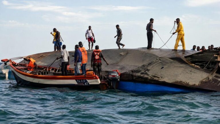 Naufragio de ferry deja 92 muertos en Zimbabue