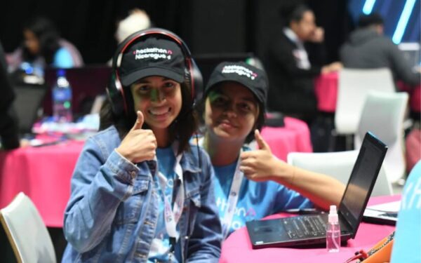 Hackathon Nicaragua 2026 reúne a más de 2,000 jóvenes