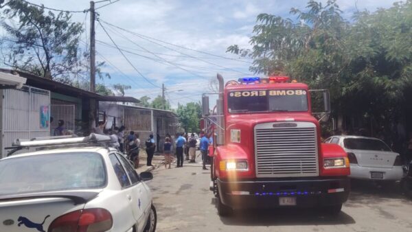 Roberto Cabrera pierde su casa en incendio en barrio José Dolores Estrada