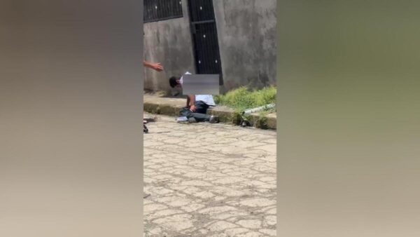 Hombre ingresa a hospital de Carazo con cuchillo clavado en la espalda (+Video)