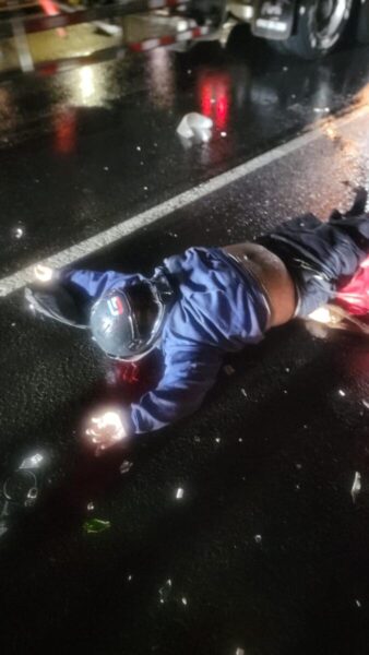 Motociclista se mata al impactar en parte trasera de un camión en carretera nueva a León