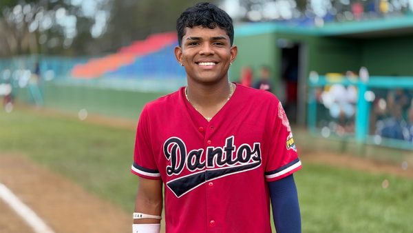 Bòer y Dantos empatan la serie en el derbi de la capital