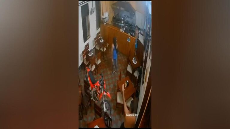 Atraparon a ladrón cuando intentaba robar otra vez en restaurante de Masaya (Video)