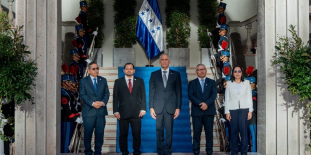 Nicaragua participa en Honduras en ceremonia por el 205 aniversario de la independencia centroamericana