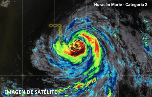 Huracán Marie alcanza categoría 2 en el Pacífico y genera fuerte oleaje frente a México