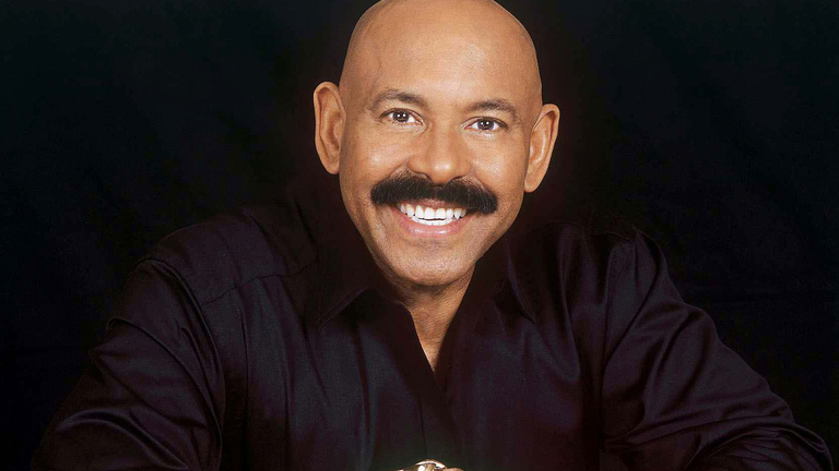 Oscar d’León recibirá el prestigioso premio leyenda en los premios a la herencia hispana