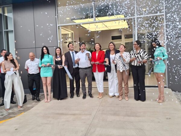 Chery inaugura nuevo showroom en Galerías Santo Domingo