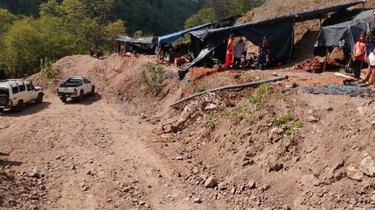 Matagalpino pierde la vida al caer en pozo de una mina en Santa Rosa del Peñón