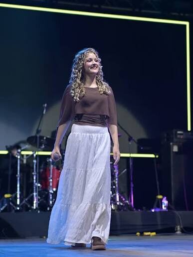 Ale Barbosa, joven salmista costarricense, promueve su tema “Alégrate” en Nicaragua