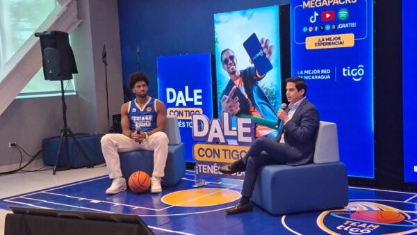 Tigo presenta nuevos beneficios móviles con campaña encabezada por Norchad Omier