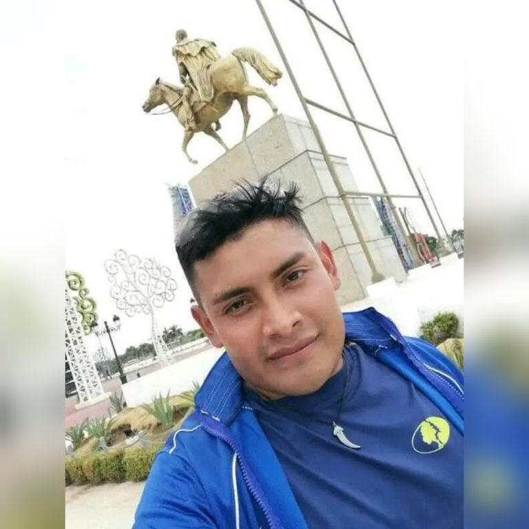 Siguen buscando a joven que cayó al agua tras volcarse kayak en la laguna de Xiloá