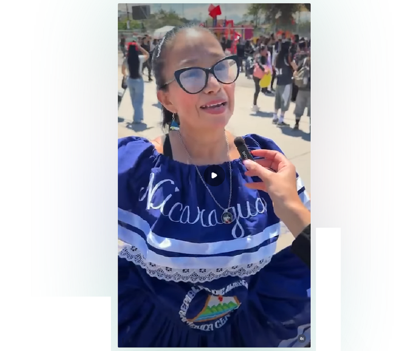¡Orgullo pinolero! nicaragüense llega a chile con un huipil Azul y Blanco decorado con los rostros de BTS