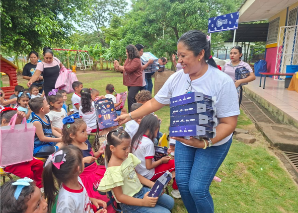 La Súper Líder del Dial realizó la primera fiesta celestial en memoria del niño «Colochito»