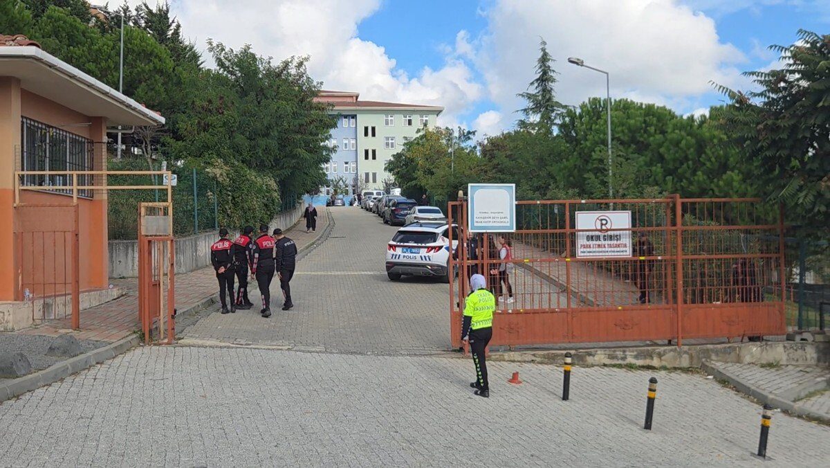 Ataque con cuchillo en escuela de Estambul deja una alumna muerta y siete heridas