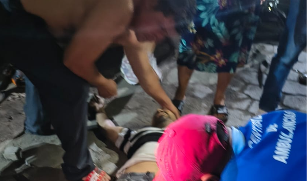 Motociclista fallece minutos después de ser atropellado por una rastra cerca del mercado El Mayoreo