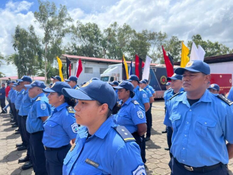 121 servicios de bomberos en 24 horas; incendio vehicular en Rivas