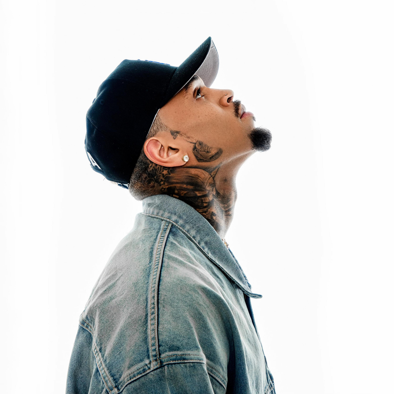 Chris Brown es condenado a ocho meses de prisión por agresión en Reino Unido, pero evita ir a la cárcel