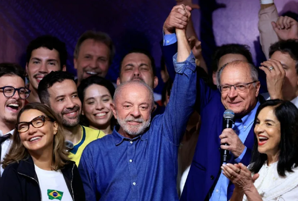 Copresidentes de Nicaragua envían mensaje de felicitación a Lula da Silva