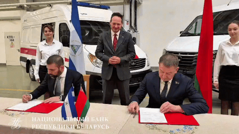 Nicaragua firma contrato para adquisición de 247 ambulancias durante segundo día de agenda en Belarús
